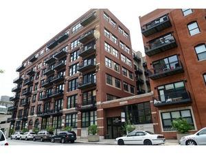 226 N Clinton St. #504, Chicago, IL 60661