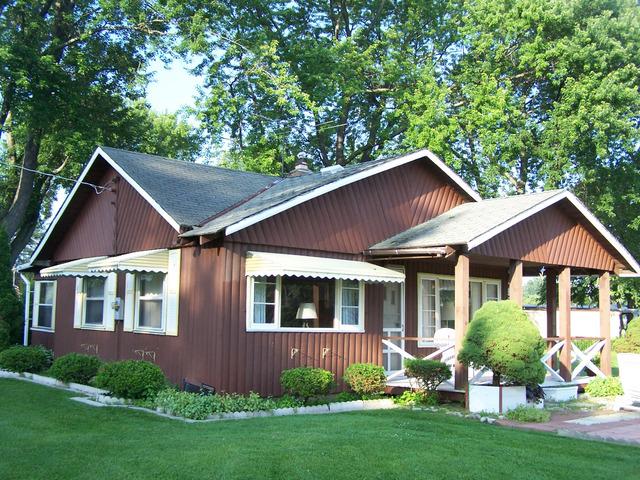 802B W River Ter., Mchenry, IL 60051