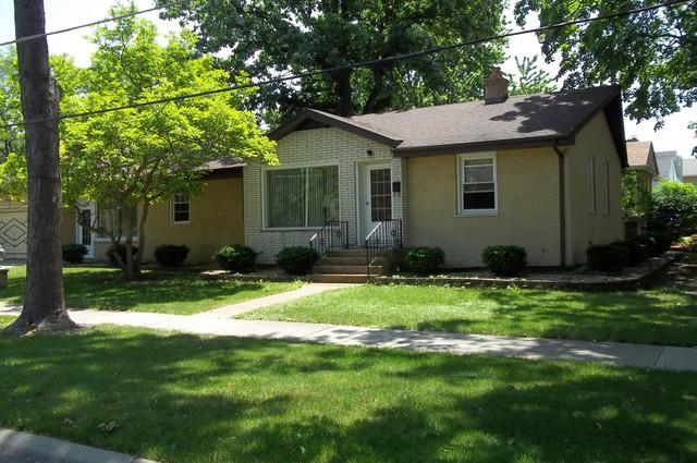 957 E Walnut Ave., Des Plaines, IL 60016