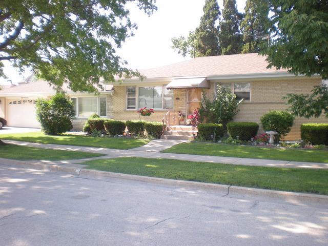 8900 Oleander Ave., Morton Grove, IL 60053