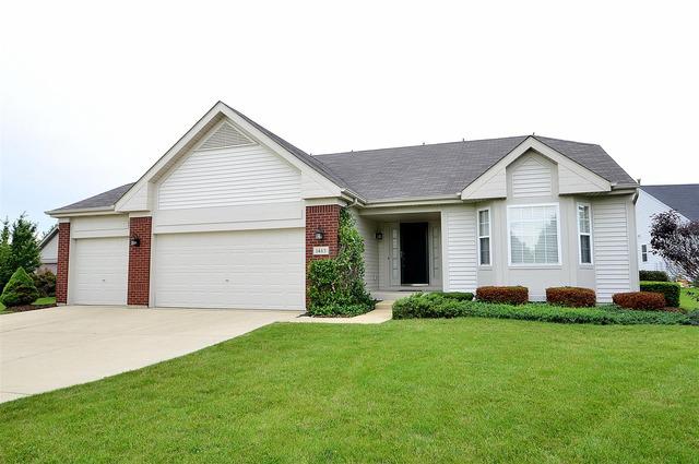 1463 Fechner Cir., North Aurora, IL 60542