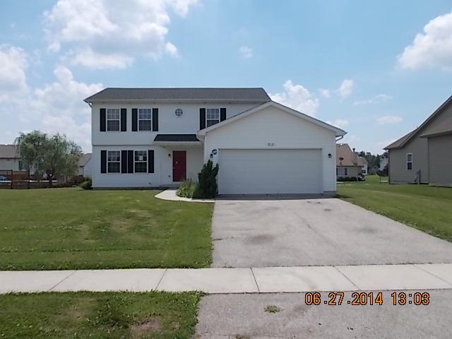 912 Bluegrass Ln., Plano, IL 60545