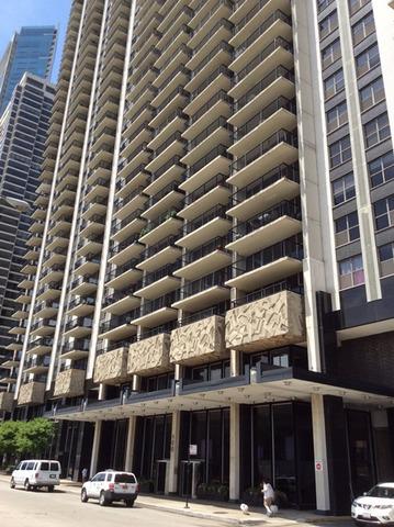 400 E Randolph St. #828, Chicago, IL 60601