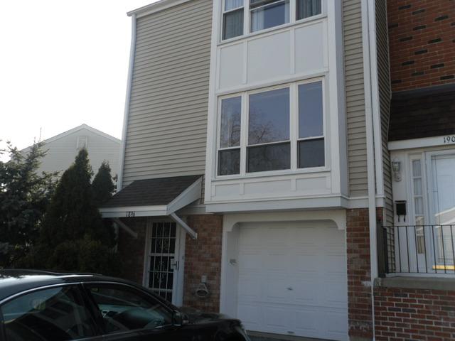 1896 Whitingham Ln., Hoffman Estates, IL 60195