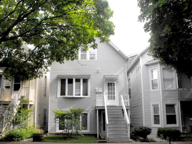 2430 W Belle Plaine Ave., Chicago, IL 60618