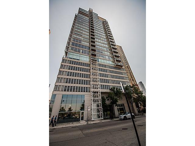653 N Kingsbury St. #807, Chicago, IL 60654
