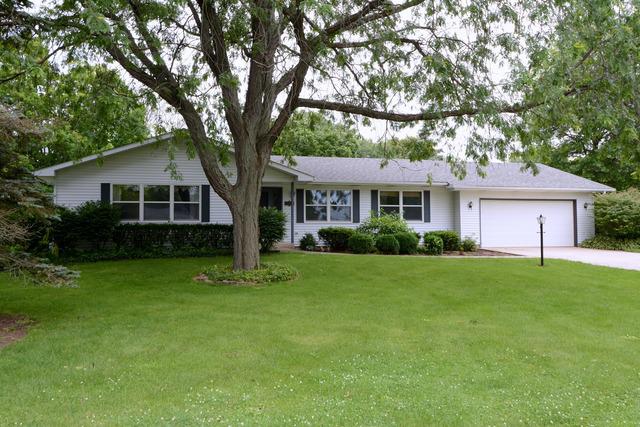 57 Lillian Ln., Yorkville, IL 60560