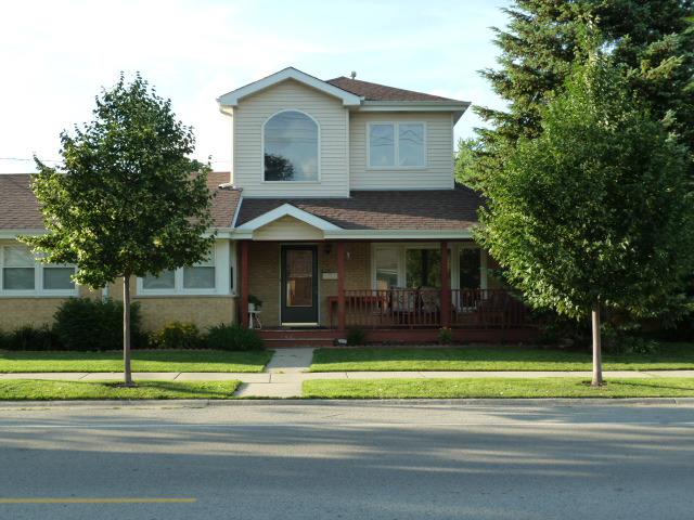 1994 Spruce Ave., Des Plaines, IL 60018