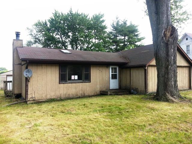 203 Allen St., Holcomb, IL 61043