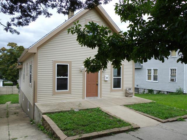 654 Summit St., Joliet, IL 60435