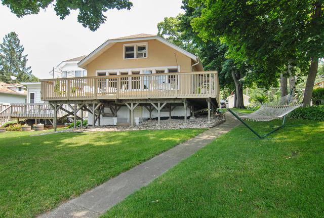 519 Mineral Springs Dr., Mchenry, IL 60051
