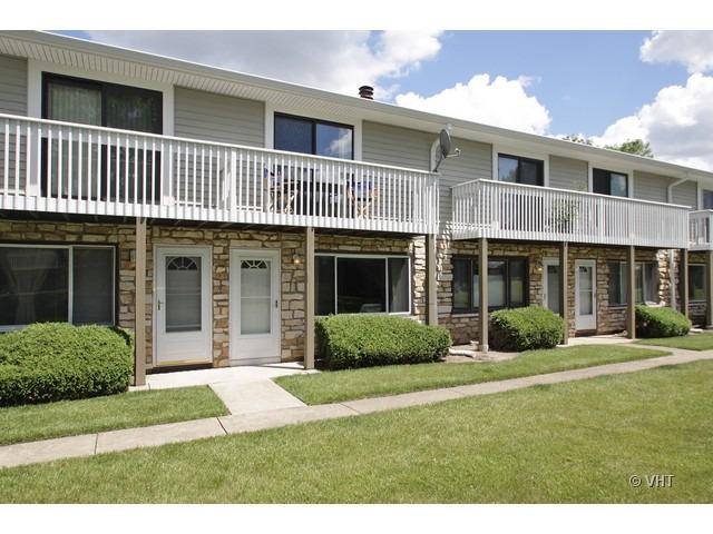 17299 W Maple Ln., Gurnee, IL 60031