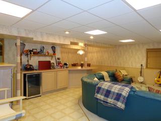 909 Bedford Ln., Libertyville, IL 60048