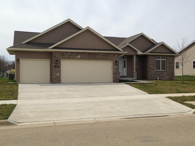 1640 Squires Landing, Rochelle, IL 61068