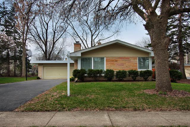308 Tanoak Ln., Naperville, IL 60540