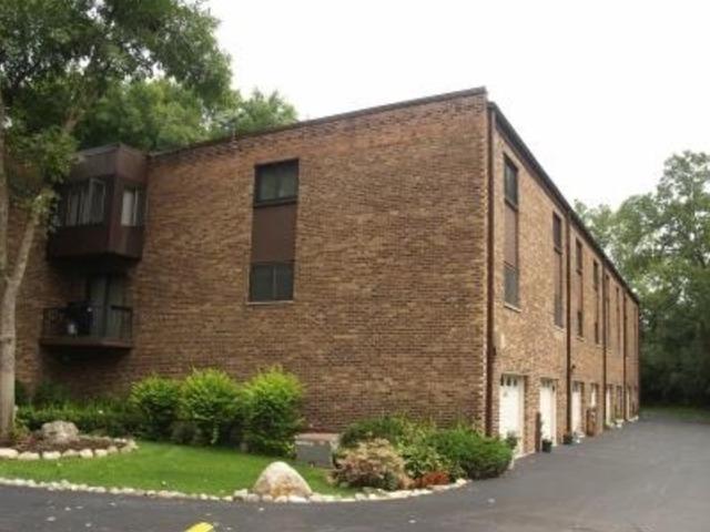 8622 Tuttle Dr. #31D, Palos Hills, IL 60465