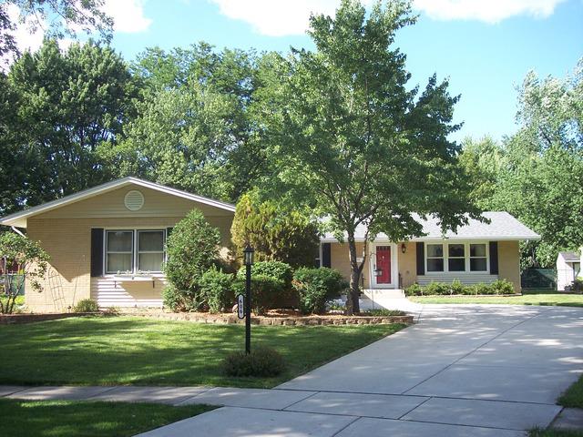 606 Ridgeview St., Downers Grove, IL 60516