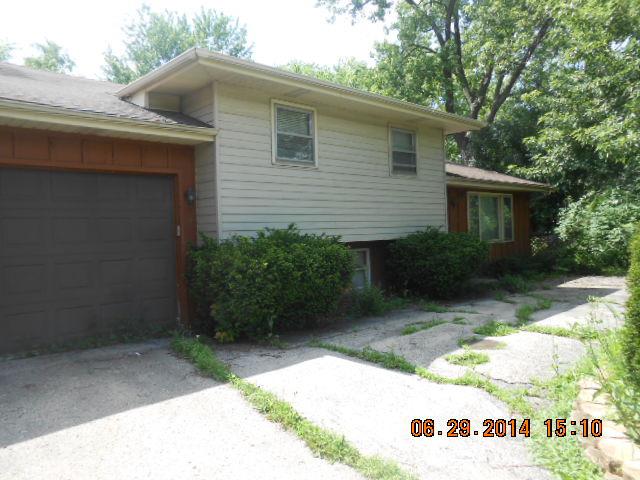11s420 Lemont Rd., Lemont, IL 60439