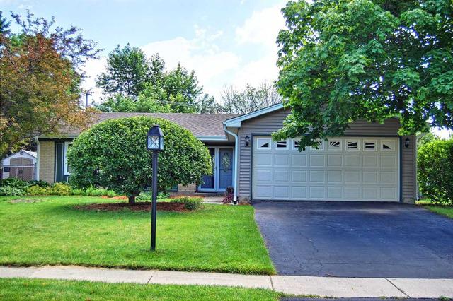 8161 Kensington Ln., Hanover Park, IL 60133
