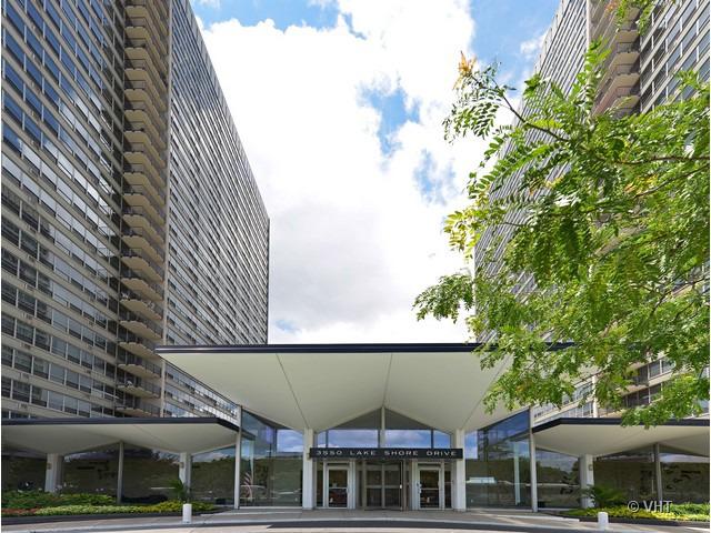 3550 N Lake Shore Dr. #1210, Chicago, IL 60657