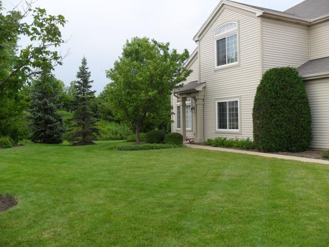 1059 Woodview Ct., Aurora, IL 60502