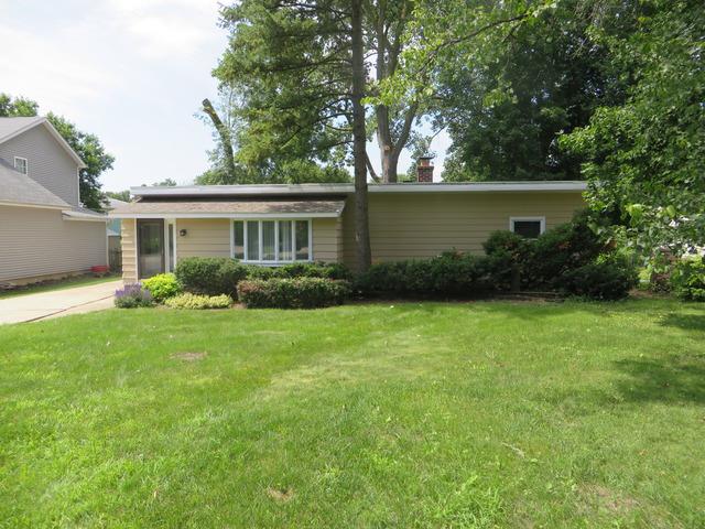 33290 N Valley View Dr., Grayslake, IL 60030