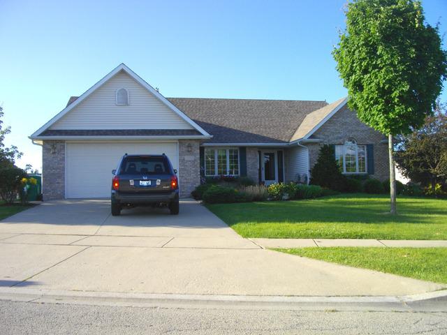 1279 Mason St., Dekalb, IL 60115