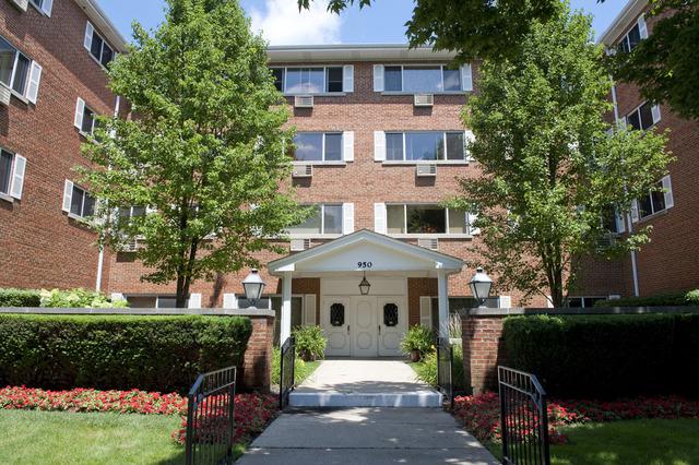 950 Washington Blvd. #308, Oak Park, IL 60302