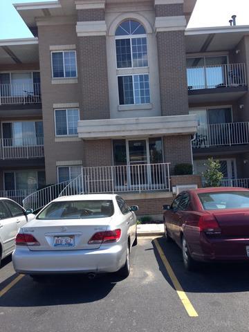 4217 W 76th St. #101, Chicago, IL 60652