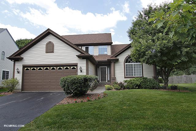 1062 Norfolk Ln., Grayslake, IL 60030
