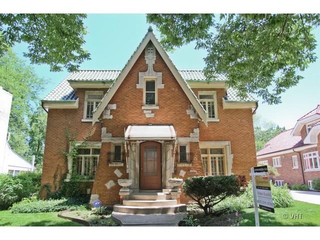 9027 S Oakley Ave., Chicago, IL 60643