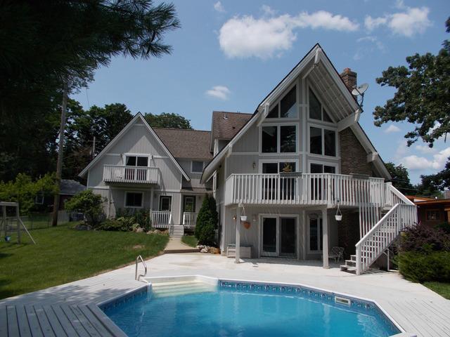 2410 Orchard Beach Rd., Mchenry, IL 60050