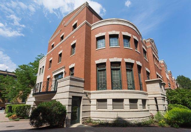 425 W Dickens Ave. #I, Chicago, IL 60614