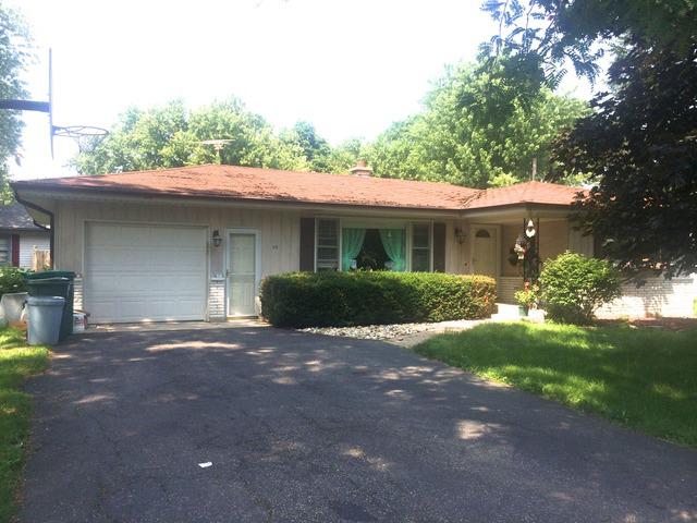 519 Oakwood Dr., Grayslake, IL 60030