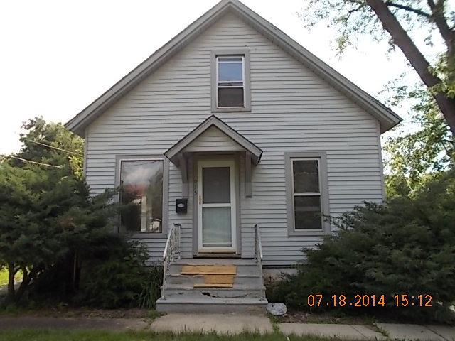 915 Richards St., Joliet, IL 60433