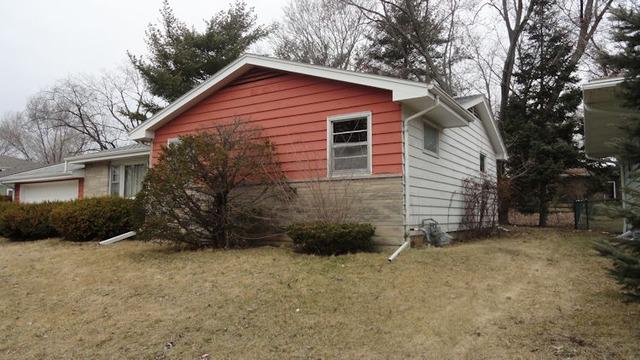315 W Hillcrest Dr., Dekalb, IL 60115