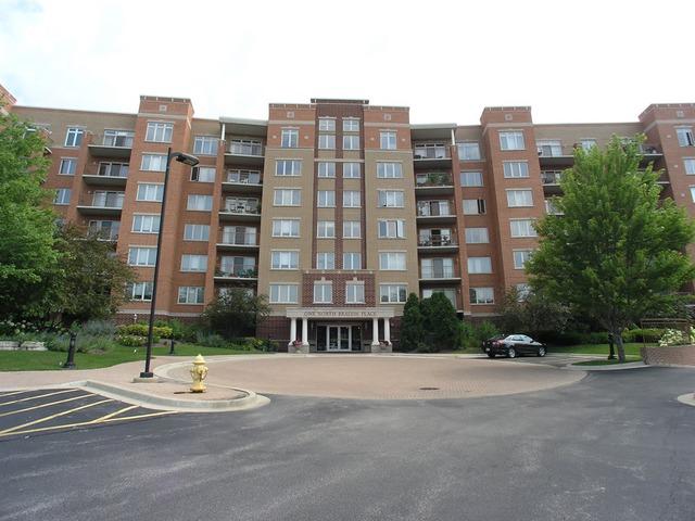 1 N Beacon Pl. #713, La Grange, IL 60525