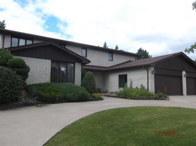 9008 W Sierra Ln., Palos Hills, IL 60465
