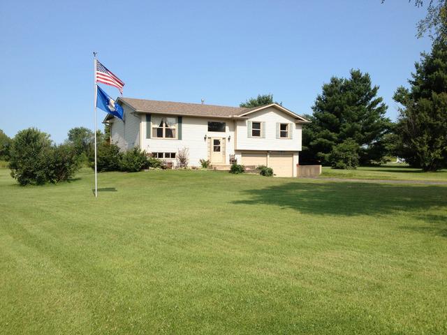 33359 Hagen Dr., Kingston, IL 60145