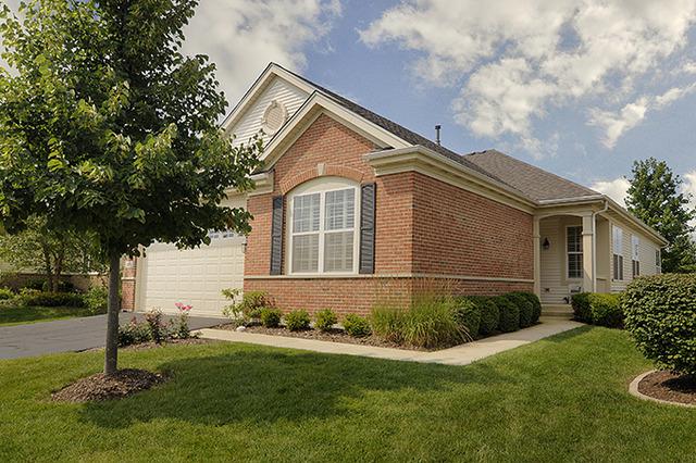 1400 Mansfield Dr., Aurora, IL 60502