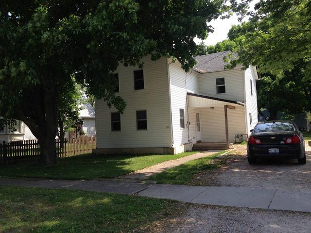335 Flagg St., Paw Paw, IL 61353