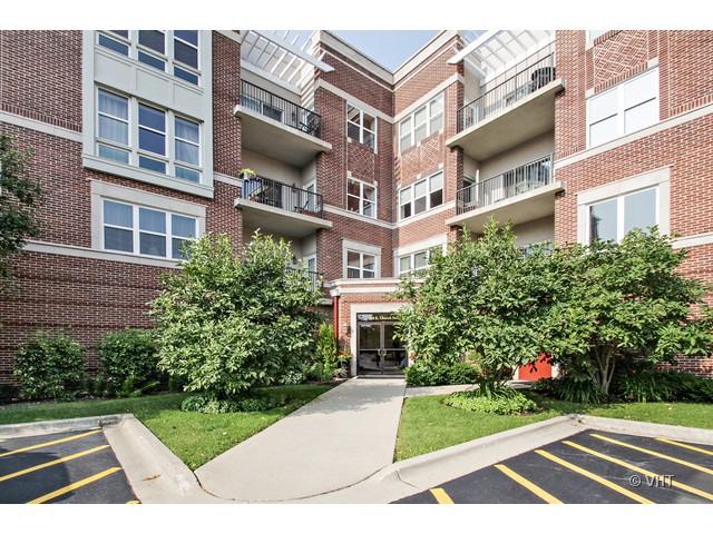 300 E Church St. #108, Libertyville, IL 60048