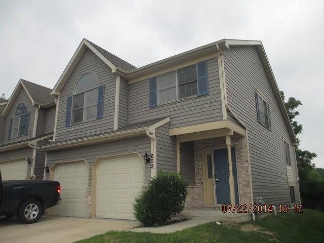 602 River Bluff Dr., Carpentersville, IL 60110