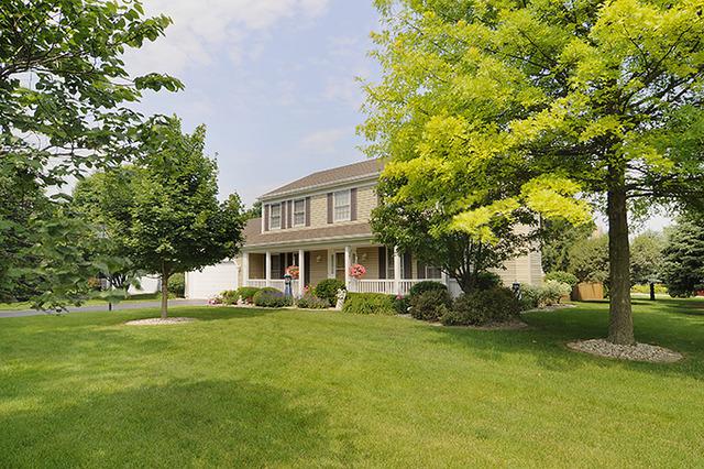 204 Thornbury Ct., Oswego, IL 60543