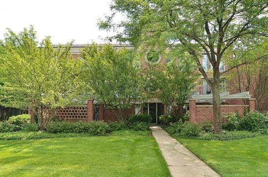 5040 Arbor Ln. #201, Northfield, IL 60093