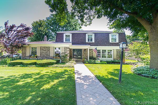 1029 Cayuga Dr., Northbrook, IL 60062