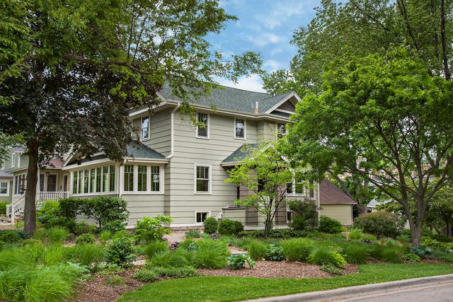 556 Hillside Ave., Glen Ellyn, IL 60137