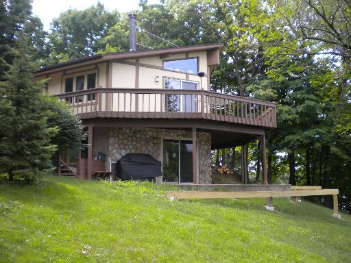 44 Magnolia Dr., Putnam, IL 61560