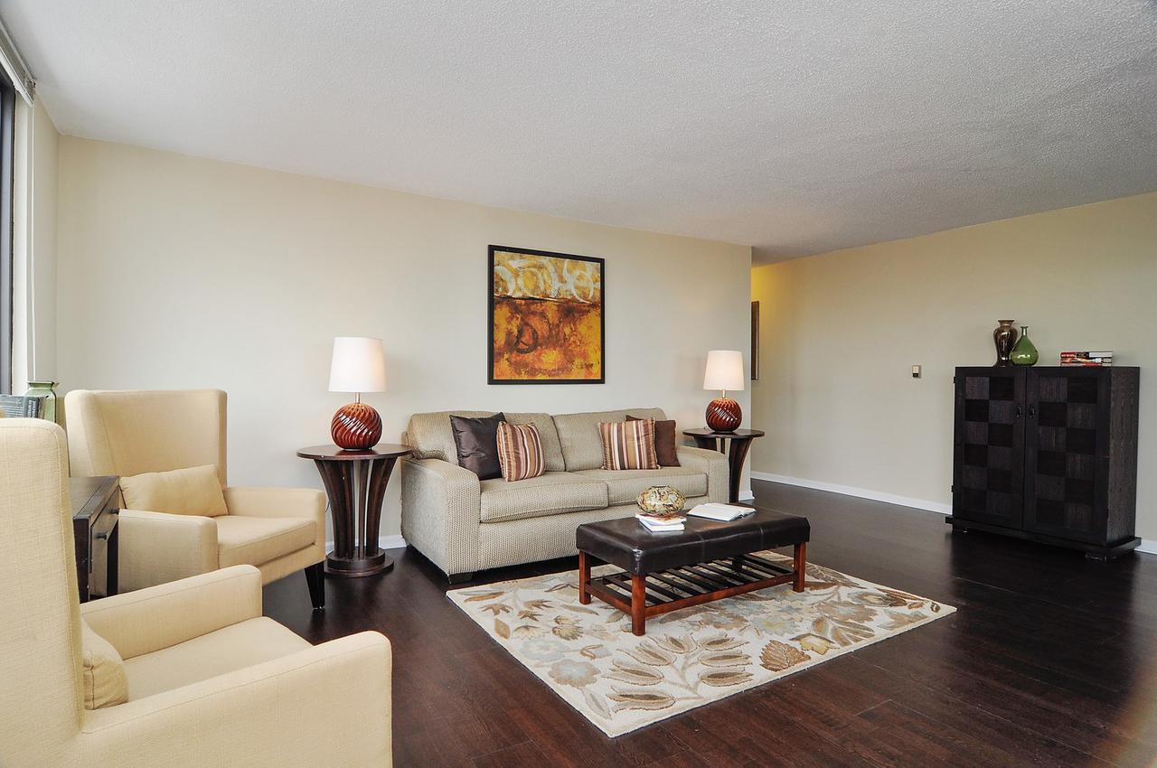 2700 N Hampden Ct. #19A, Chicago, IL 60614