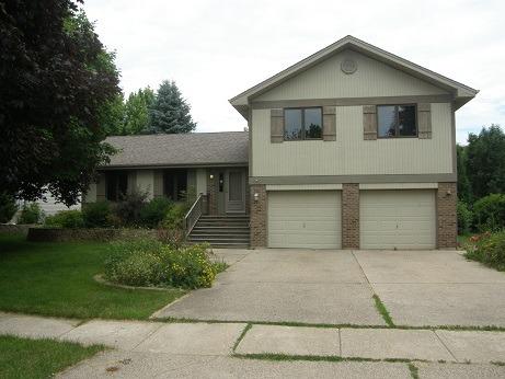 1255 Lee Ann Ln., Woodstock, IL 60098